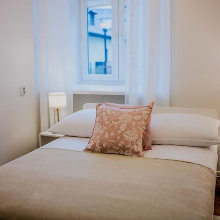 Native Apartments Skawinska 5 Krakow Luaran gambar