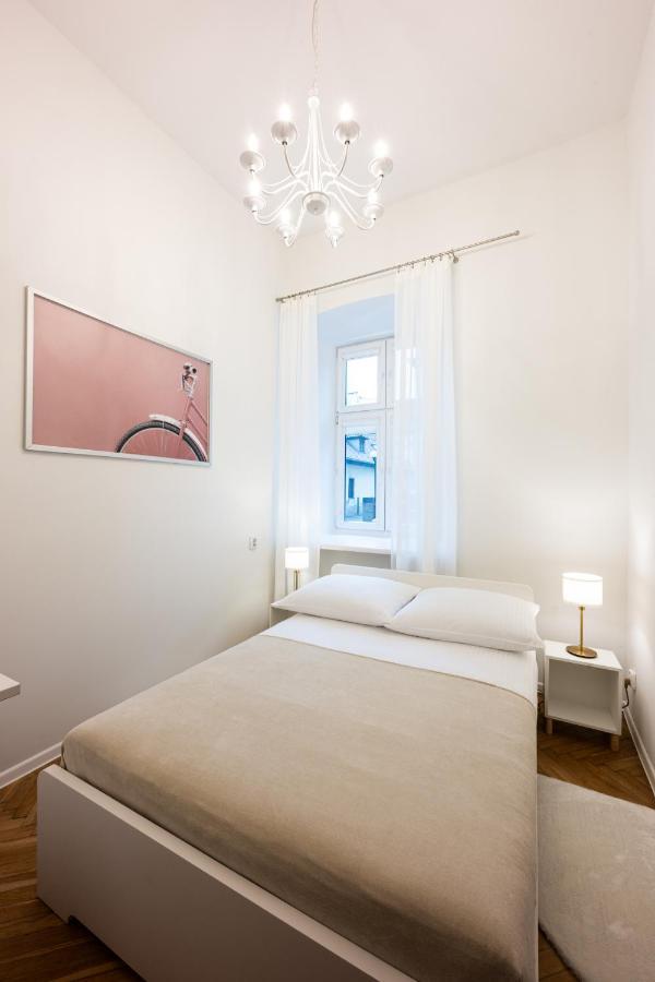 Native Apartments Skawinska 5 Krakow Luaran gambar